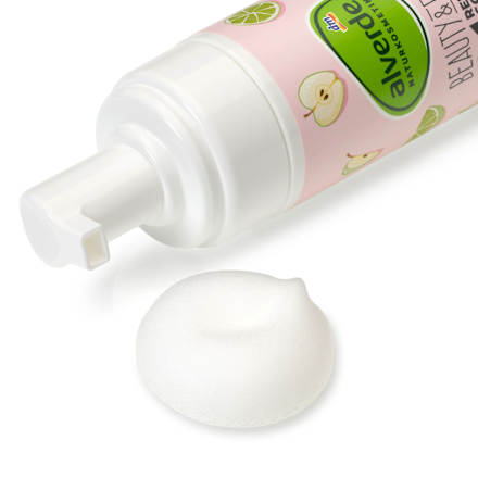 Reinigungsschaum 3in1 Beauty & Fruity alverde NATURKOSMETIK