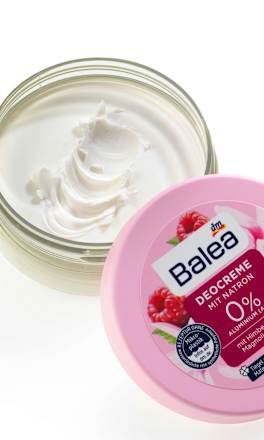 Deocreme mit Natron Balea