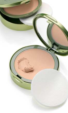 Kompaktni puder – 15 Beige  alverde NATURKOSMETIK