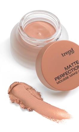 Tekoča podlaga Matte Perfection Mousse  010 trend !t up