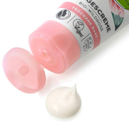 Cremă de față de zi cu trandafir sălbatic alverde NATURKOSMETIK
