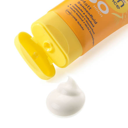 Fluid matujący przeciwsłoneczny SPF 50, 50 ml SUNDANCE