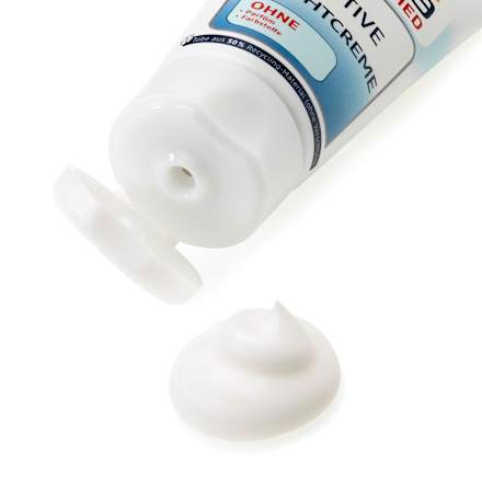 Krem na noc Ultra Sensitive Balea med