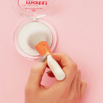 Puderpinsel Flat  essence