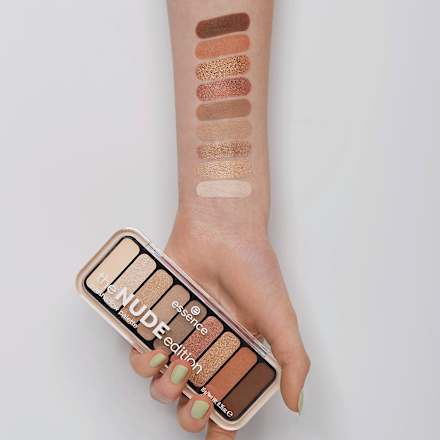 the Nude edition paleta sjenila za oči – 10 Pretty In Nude essence
