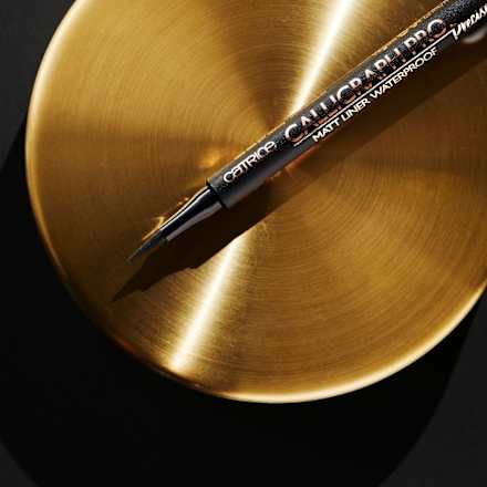 Eyeliner Calligraph Pro Precise 24h Matt Waterproof 010 Intense Black  CATRICE