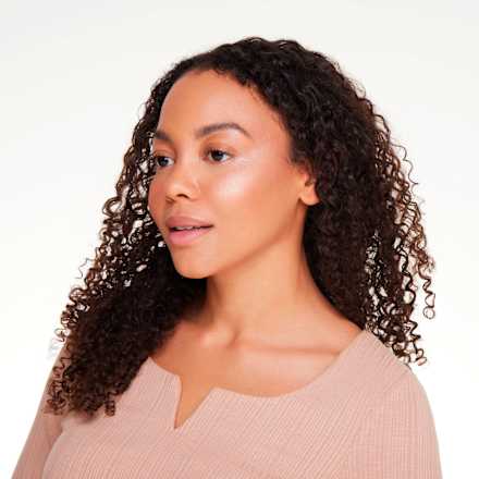 Puder 3in1 Kissed By The Light 02 Sun Kissed essence