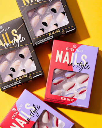 Künstliche Nägel mit Klebepads Nails In Style 13 Stay Wavy essence