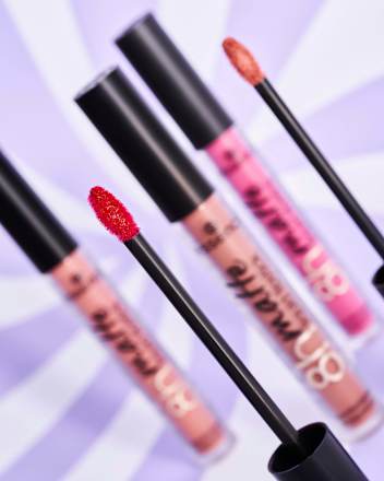 Lippenstift 8H Matte Liquid 05 Pink Blush essence
