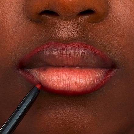 Lipliner 8h Matte Comfort 08 Dark Berry essence