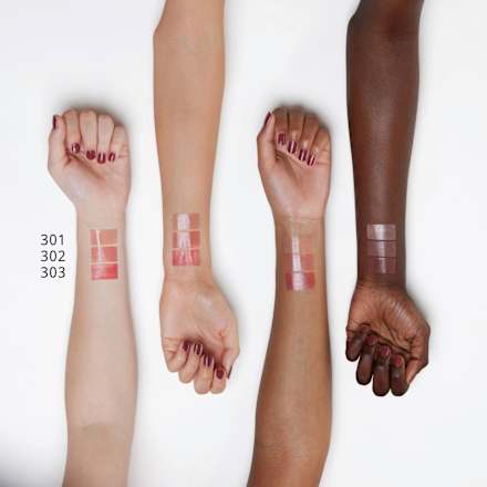 hydrating nude karmin za usne - 303 Delicate essence