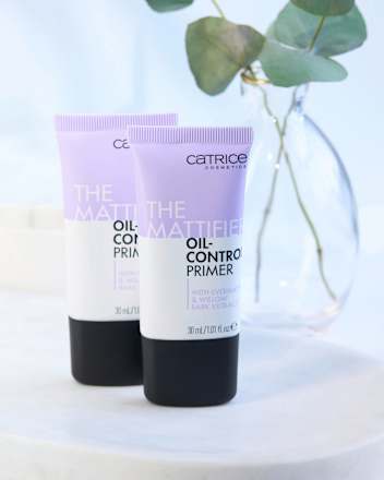 The Mattifier Oil-Control primer  CATRICE