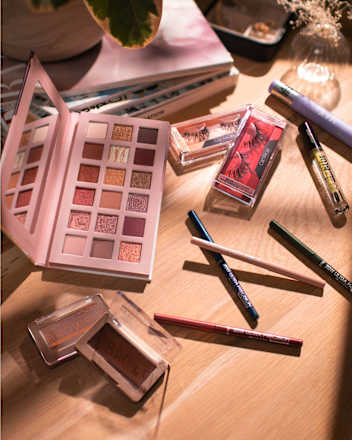 Gél na obočie Super Glue - 010 Ultra Hold CATRICE