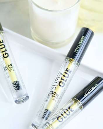 Gél na obočie Super Glue - 010 Ultra Hold CATRICE