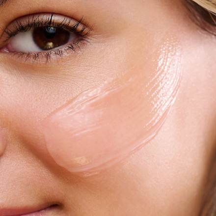 Primer 1, 2, Freeze!  Hydrating essence