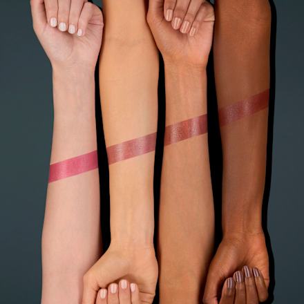 Balzam na pery Dark Ruby Glow - 010 CATRICE