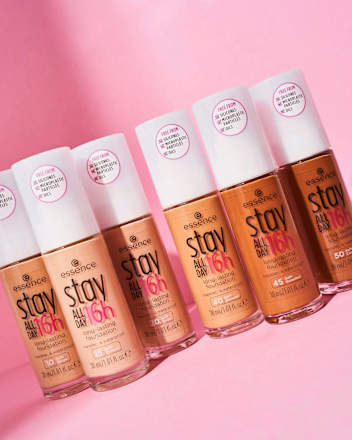 stay All Day 16 h tečni puder – 40 Soft Almond essence