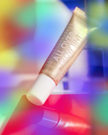 Highlighter All Over Glow Tint 010 Beaming Diamond CATRICE
