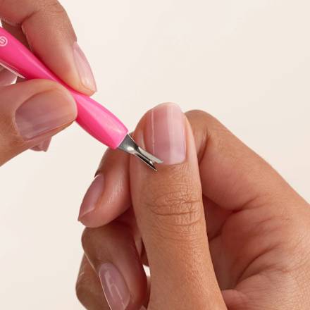 Nagelhautentferner essence