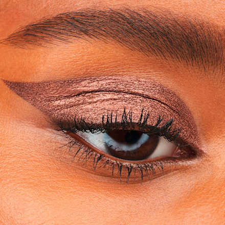 Lidschatten Liquid Luminous Eye Tint 05 Glowing Cocoa essence