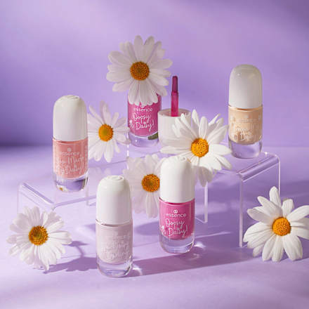 Nagellack Oh Happy Daisy! 01 You Made My Daisy! essence