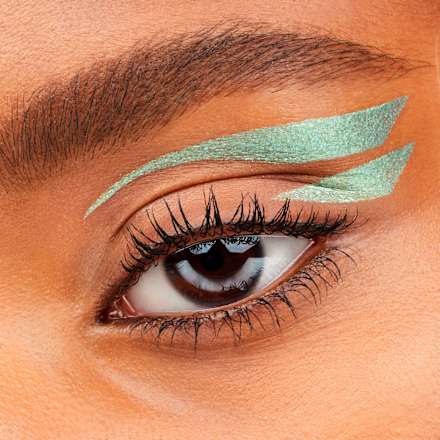 Lidschatten Liquid Luminous Eye Tint 06 Sparkly Jade essence