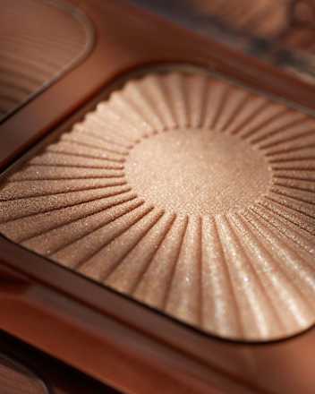 Bronzer &  Highlighter Palette Holiday Skin 010 Out Of Office CATRICE