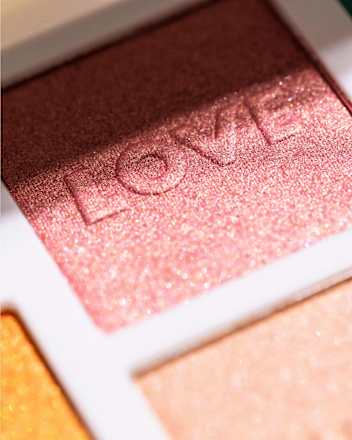 Farbpalette Who I Am C01 You Are Magic CATRICE