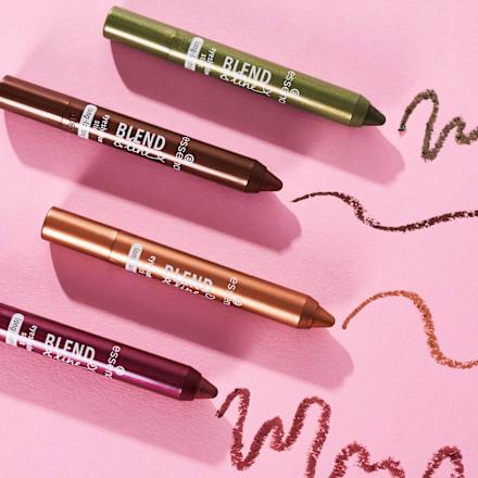 Lidschattenstift Blend & Line 03 Feeling Leafy essence