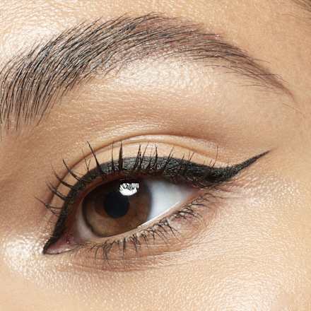 Mascara Curl It Volume & Curl 010 Deep Black CATRICE