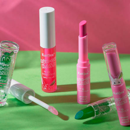 Lippenstift Katjes Grün-Ohr Hase by essence 01 Hop, Hop, Oh Yay! essence