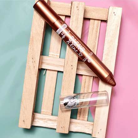 Lidschattenstift Blend & Line 01 Copper Feels essence