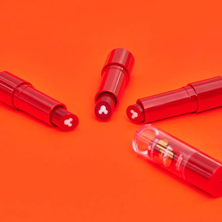 Lippenbalsam Disney Mickey and Friends 02 Red Berries Vibes! essence