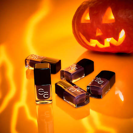 Mini-Nagellack Iconails Halloween Edition 159 Purple Rain CATRICE