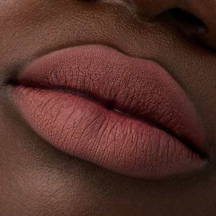 Plumping vodootporna olovka za usne – 069 Mainhattan CATRICE