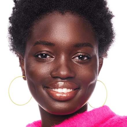 Foundation Skin Tint Hydrating Natural Finish 150 essence