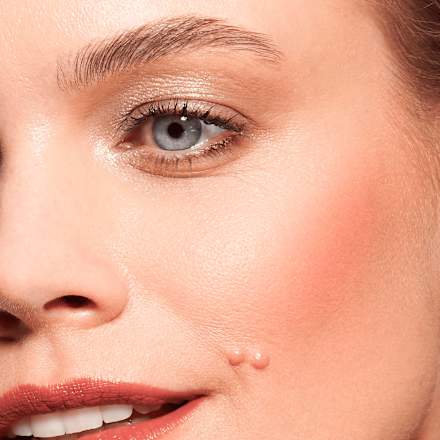 Blush Affair Liquid 040 Velvet Rose Velvet Rose CATRICE