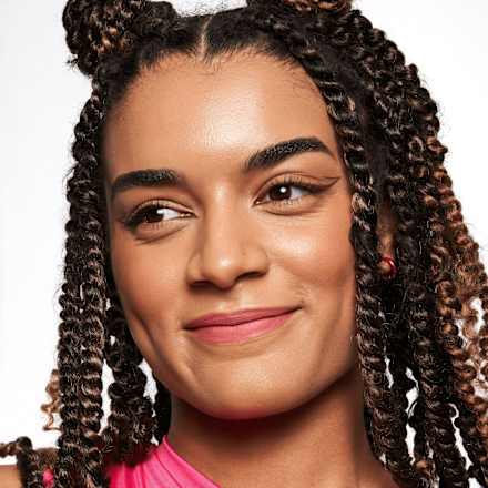 Call Me Queen maskara  essence