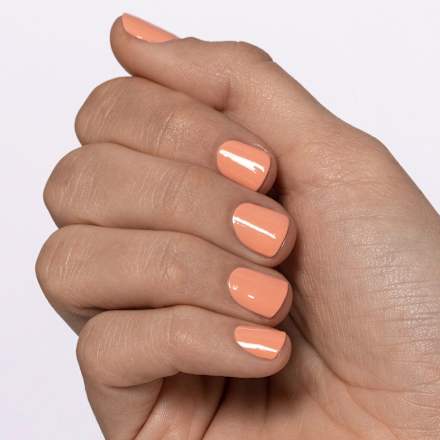 Nagellack Gel 68 Peach Club essence
