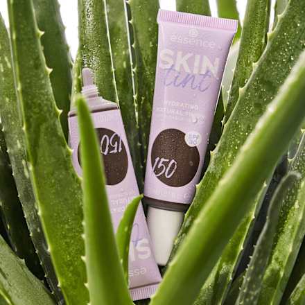 Skin Tint Hydrating Natural Finish puder - 150 essence
