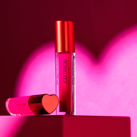 Tekoče rdečilo za ustnice Heart Affair, C03 Taken?! CATRICE