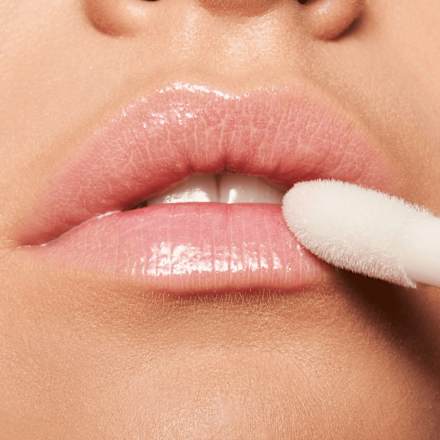 balzám na rty glossy lip 01 Balmazing essence