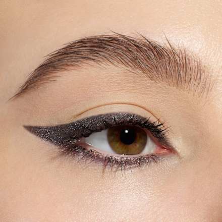Lidschattenstift Blend & Line 05 Diamonds In The Sky essence