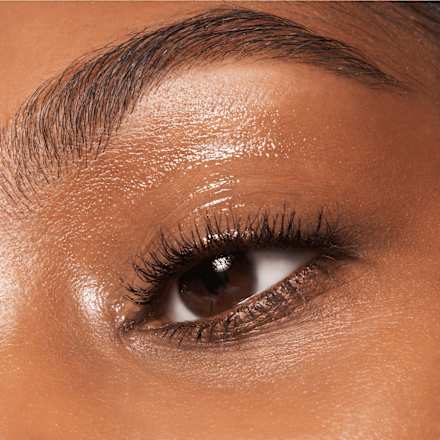 Lidschatten Liquid Dewy Eye Gloss 01 Crystal Clear essence