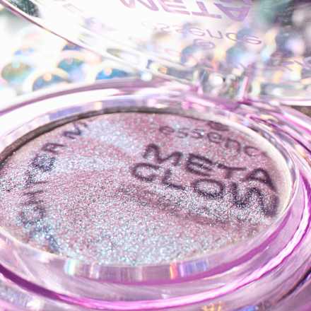 Highlighter Meta Glow essence