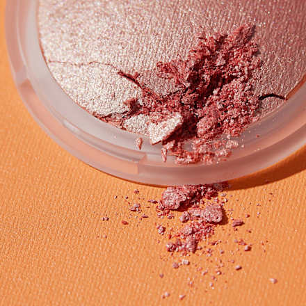 Highlighter Got A Crush On Apricots 01 Feel The Apricôt D'Azur Sun essence