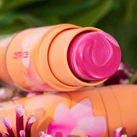 Blush Stick Seeking Flowers C01 Berrylicious CATRICE