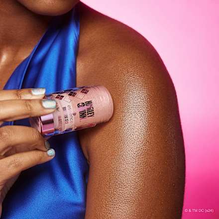Contouringstift Harley Quinn Dewy Glow essence