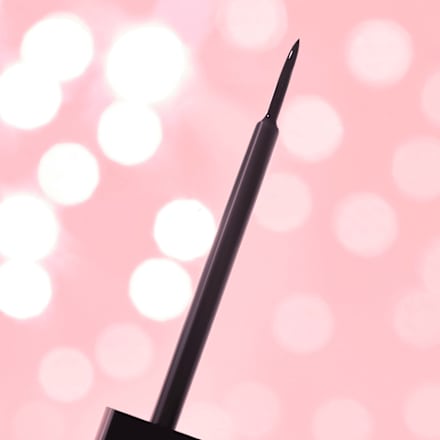 Eyeliner Lash Princess Black Waterproof essence