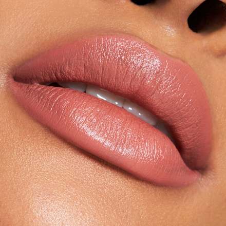Rúž na pery Scandalous Matte - 130 Slay The Day CATRICE